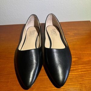 FRANCO SARTO HAZELINE size 6.5 flats pointed toe